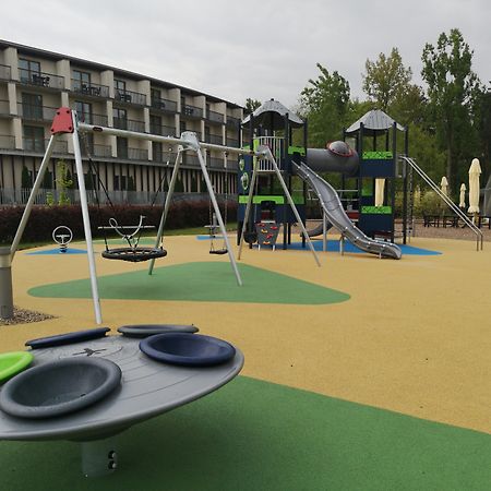 Holiday Inn Resort Warsaw Jozefow By Ihg Dış mekan fotoğraf