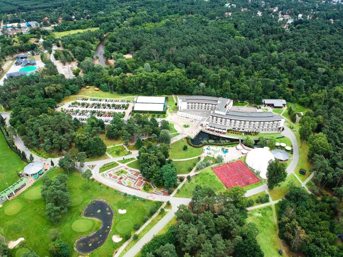 Holiday Inn Resort Warsaw Jozefow By Ihg Dış mekan fotoğraf