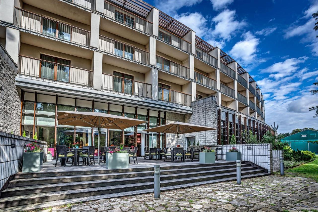 Holiday Inn Resort Warsaw Jozefow By Ihg Dış mekan fotoğraf